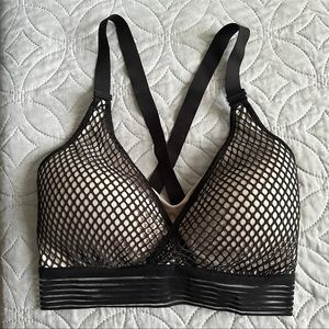 Victoria’s Secret Incredible Lightweight Mesh Overlay Sports Bra Sz 34DD